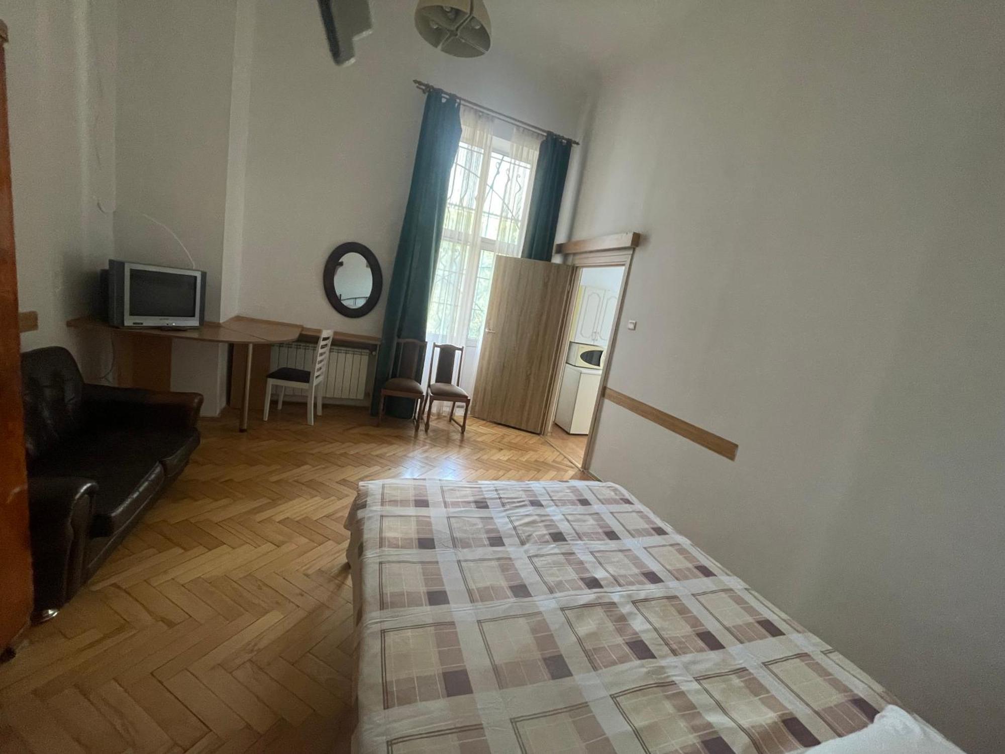 Guest Rooms Львів Екстер'єр фото